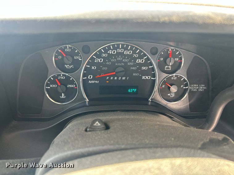 image for item FC5196 2012 Chevrolet Express 4500 van cab and chassis