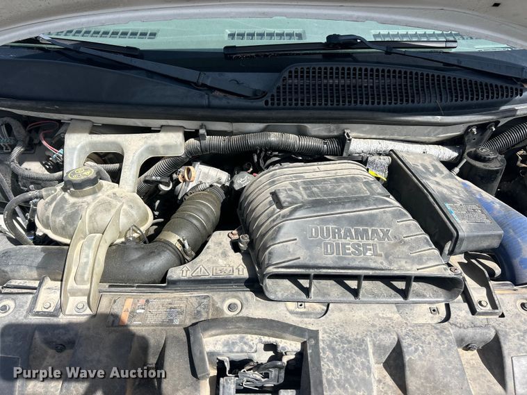 image for item FC5196 2012 Chevrolet Express 4500 van cab and chassis