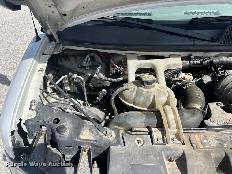 image for item FC5196 2012 Chevrolet Express 4500 van cab and chassis