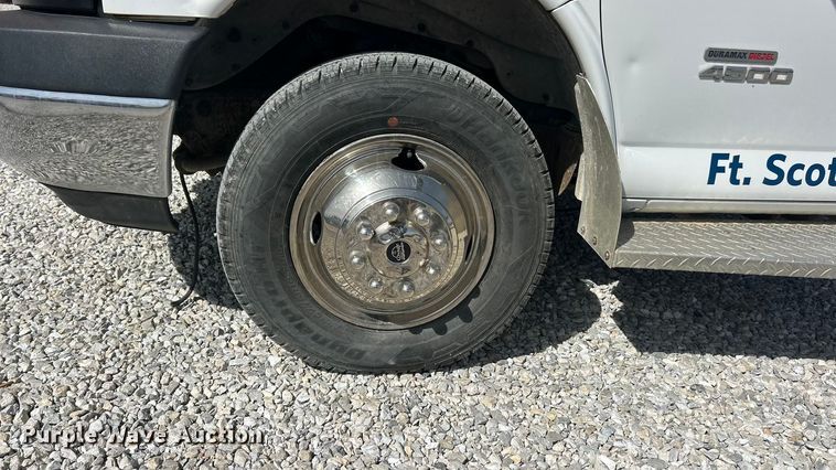 image for item FC5196 2012 Chevrolet Express 4500 van cab and chassis