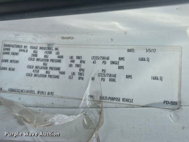 image for item FC5196 2012 Chevrolet Express 4500 van cab and chassis