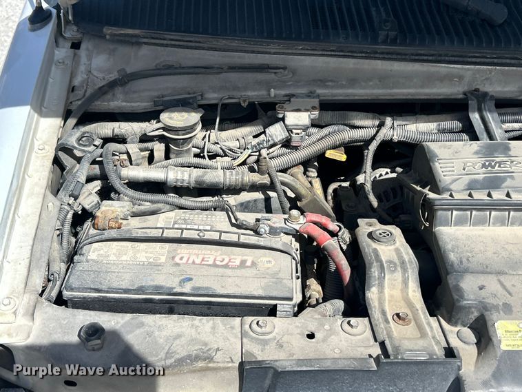 image for item FC5197 2003 Ford E450 Super Duty van cab and chassis