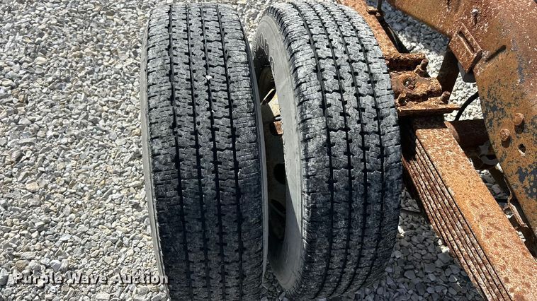 image for item FC5197 2003 Ford E450 Super Duty van cab and chassis