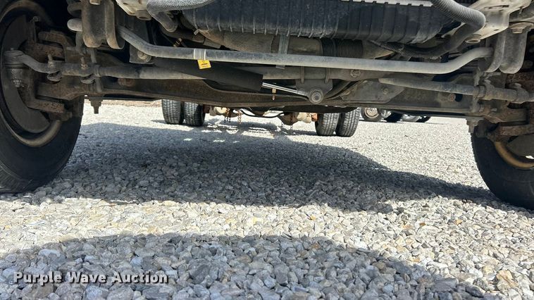 image for item FC5198 2016 Ford E450 Super Duty van cab and chassis