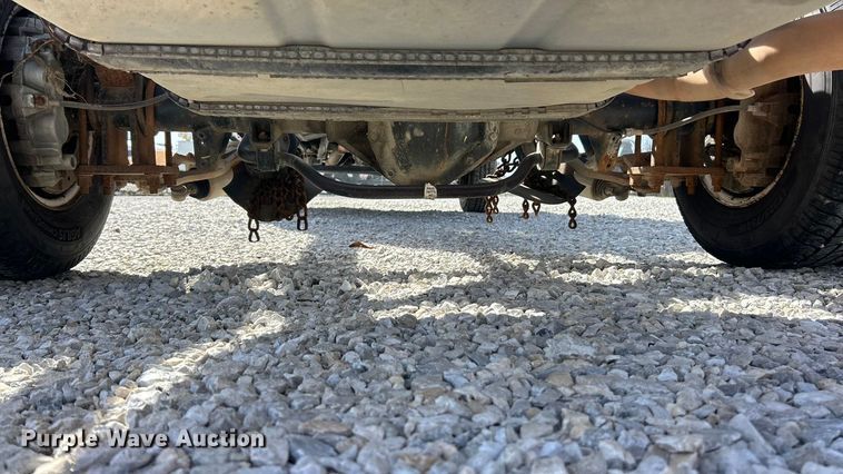 image for item FC5198 2016 Ford E450 Super Duty van cab and chassis