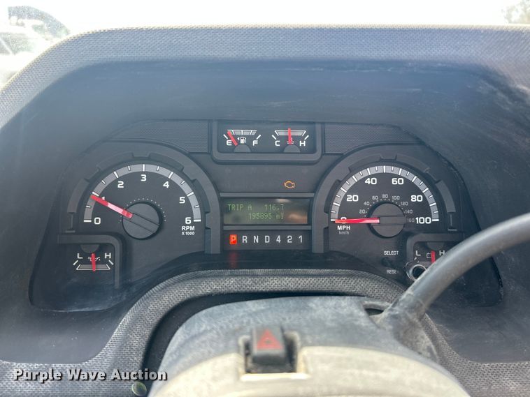 image for item FC5198 2016 Ford E450 Super Duty van cab and chassis