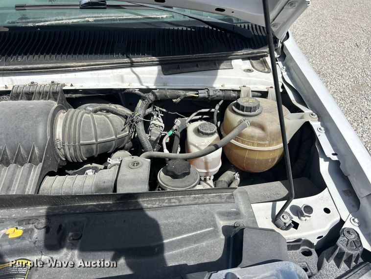 image for item FC5198 2016 Ford E450 Super Duty van cab and chassis