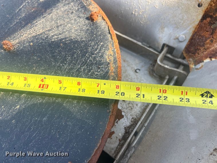 image for item FC5221 Hi-Way E2500 spreader