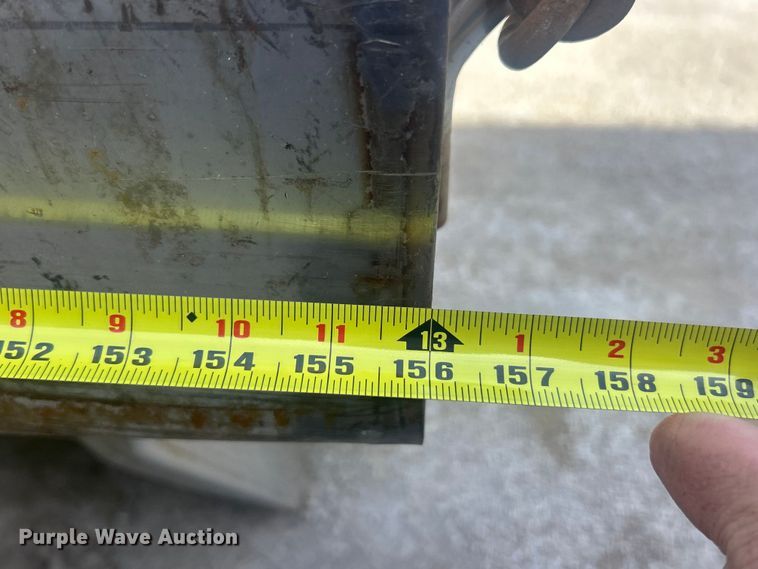 image for item FC5221 Hi-Way E2500 spreader