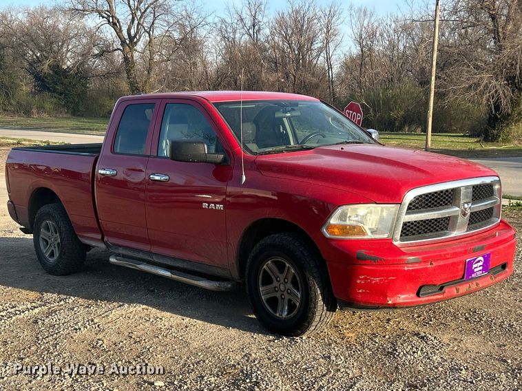 image for item FC5252 2010 Dodge Ram 1500 Ext. Cab pickup truck
