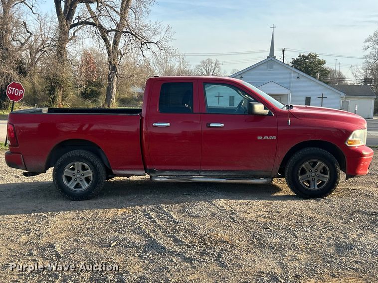 image for item FC5252 2010 Dodge Ram 1500 Ext. Cab pickup truck