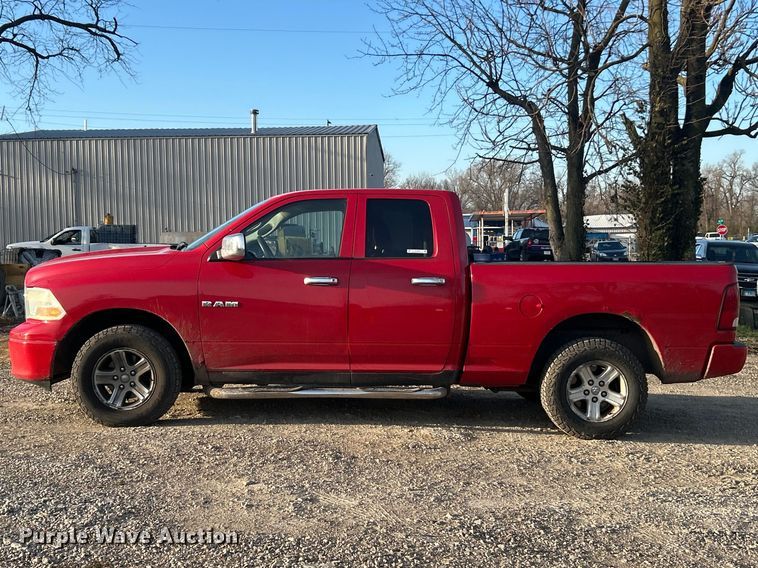image for item FC5252 2010 Dodge Ram 1500 Ext. Cab pickup truck