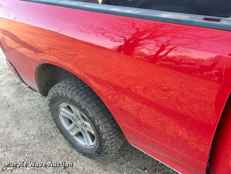 image for item FC5252 2010 Dodge Ram 1500 Ext. Cab pickup truck