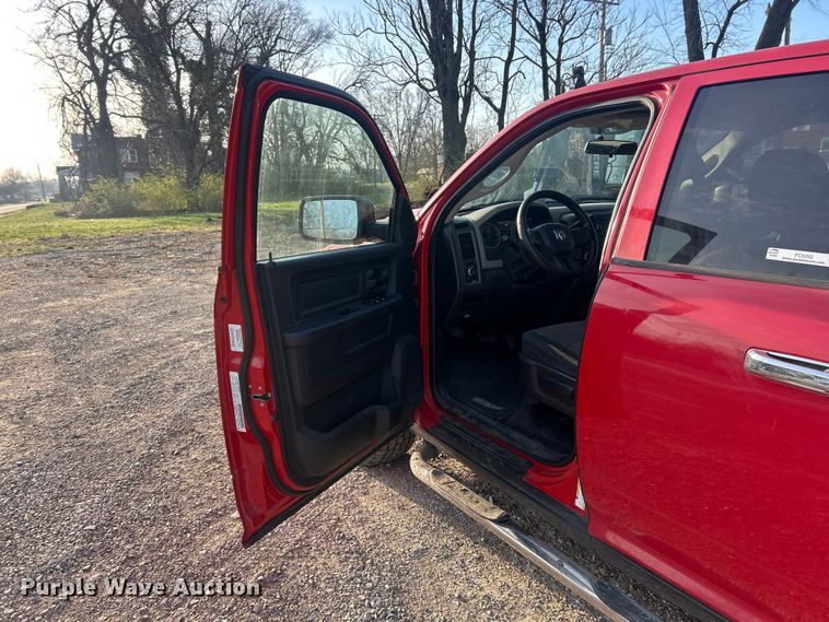 image for item FC5252 2010 Dodge Ram 1500 Ext. Cab pickup truck