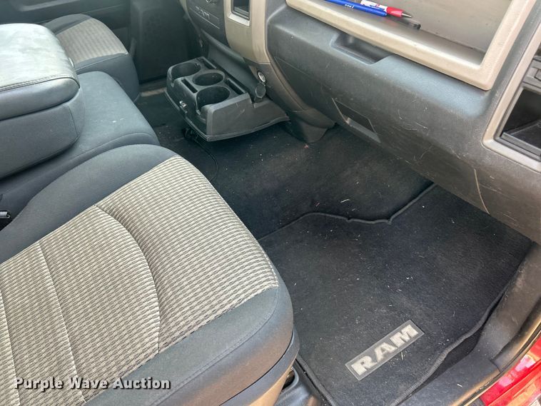 image for item FC5252 2010 Dodge Ram 1500 Ext. Cab pickup truck