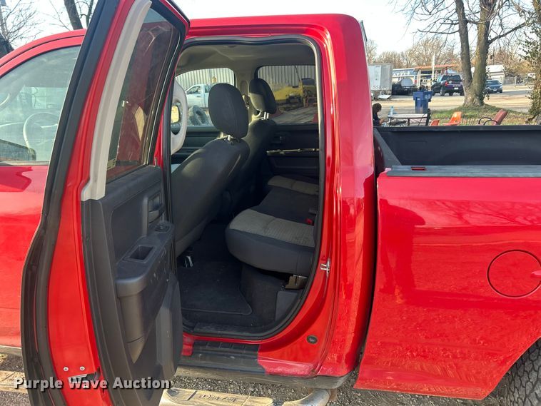 image for item FC5252 2010 Dodge Ram 1500 Ext. Cab pickup truck