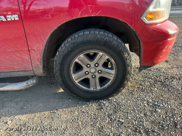 image for item FC5252 2010 Dodge Ram 1500 Ext. Cab pickup truck