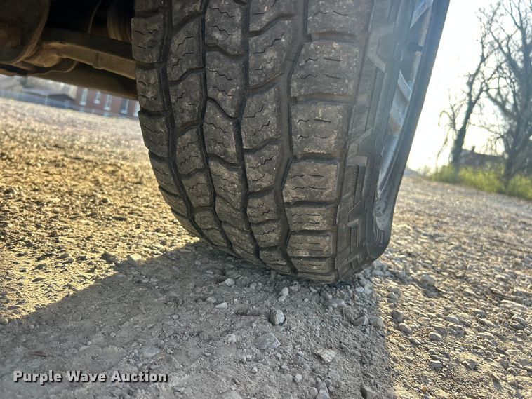 image for item FC5252 2010 Dodge Ram 1500 Ext. Cab pickup truck