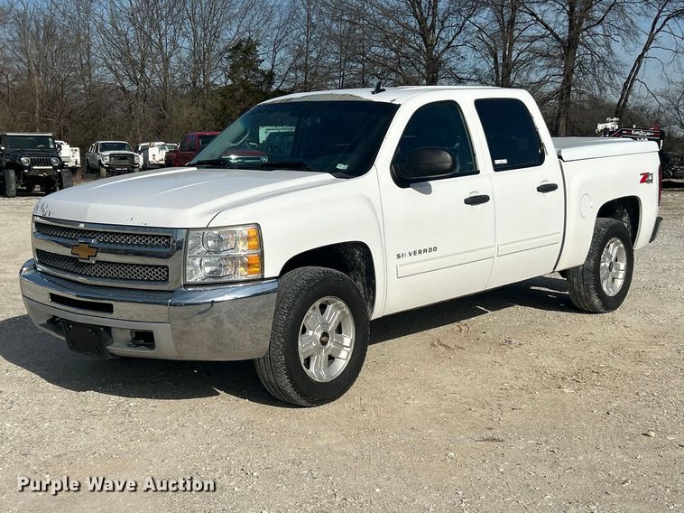 image for item FC5253 2013 Chevrolet Silverado 1500 LT Crew Cab pickup truck