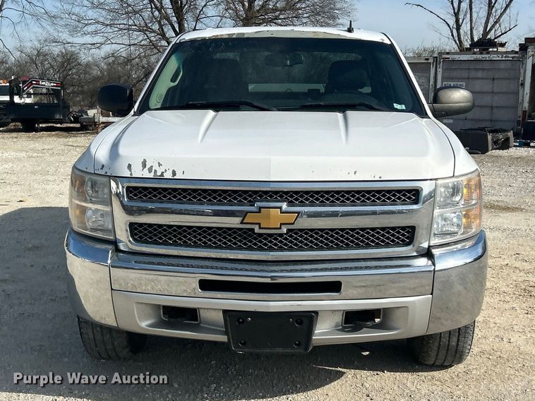 image for item FC5253 2013 Chevrolet Silverado 1500 LT Crew Cab pickup truck