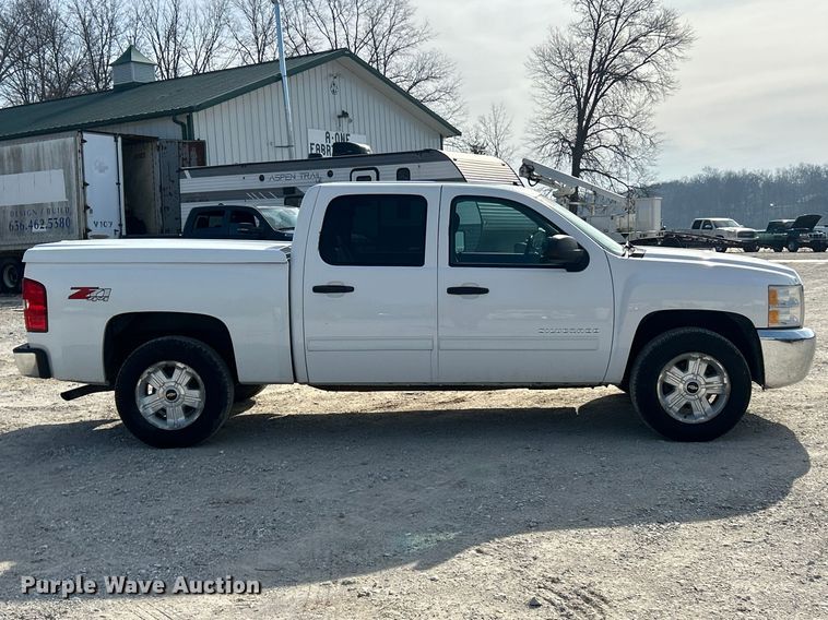 image for item FC5253 2013 Chevrolet Silverado 1500 LT Crew Cab pickup truck