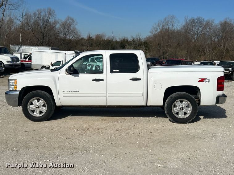 image for item FC5253 2013 Chevrolet Silverado 1500 LT Crew Cab pickup truck