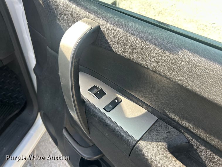 image for item FC5253 2013 Chevrolet Silverado 1500 LT Crew Cab pickup truck