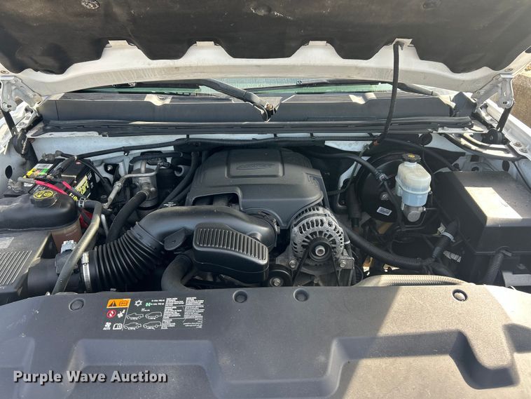 image for item FC5253 2013 Chevrolet Silverado 1500 LT Crew Cab pickup truck