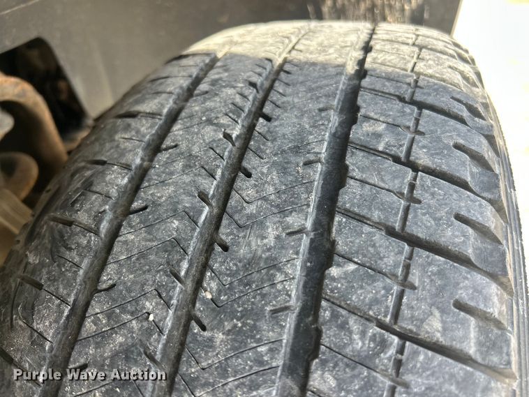 image for item FC5253 2013 Chevrolet Silverado 1500 LT Crew Cab pickup truck