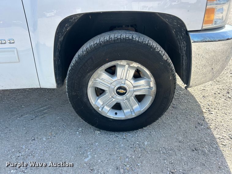 image for item FC5253 2013 Chevrolet Silverado 1500 LT Crew Cab pickup truck