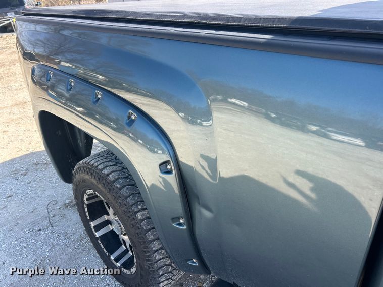 image for item FC5254 2011 Chevrolet Silverado 1500 LT Ext. Cab pickup truck