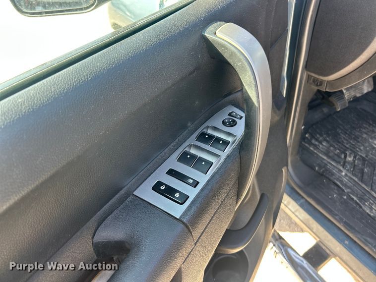 image for item FC5254 2011 Chevrolet Silverado 1500 LT Ext. Cab pickup truck