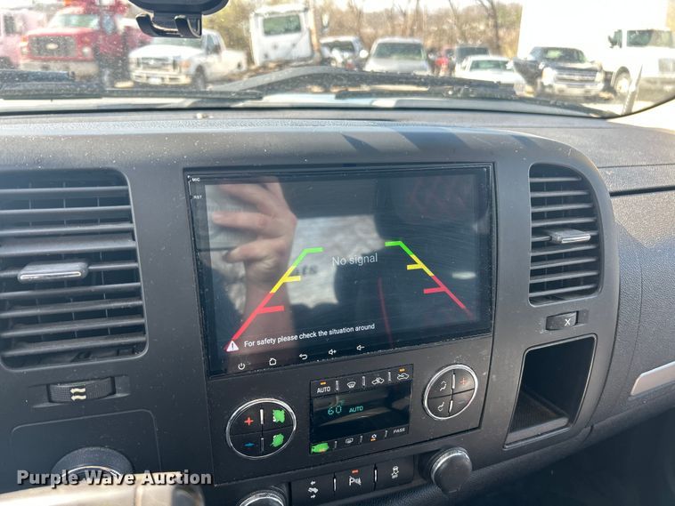 image for item FC5254 2011 Chevrolet Silverado 1500 LT Ext. Cab pickup truck