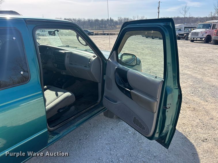 image for item FC5255 1998 Ford Ranger XLT Ext. Cab pickup truck