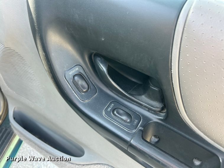 image for item FC5255 1998 Ford Ranger XLT Ext. Cab pickup truck