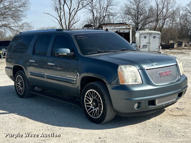 image for item FC5256 2008 GMC Yukon Denali XL SUV