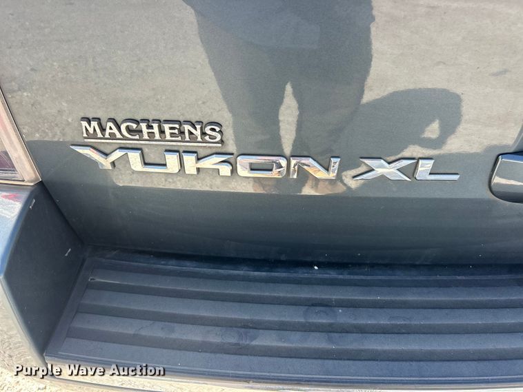 image for item FC5256 2008 GMC Yukon Denali XL SUV