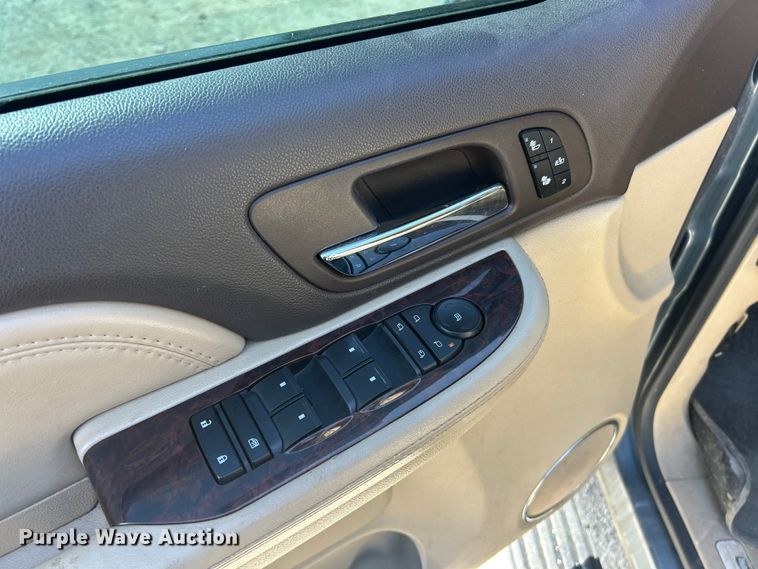 image for item FC5256 2008 GMC Yukon Denali XL SUV