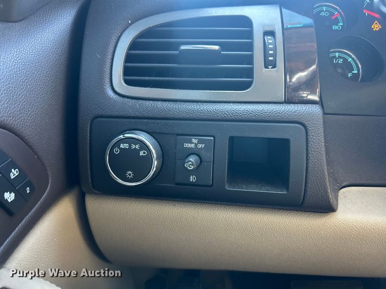 image for item FC5256 2008 GMC Yukon Denali XL SUV