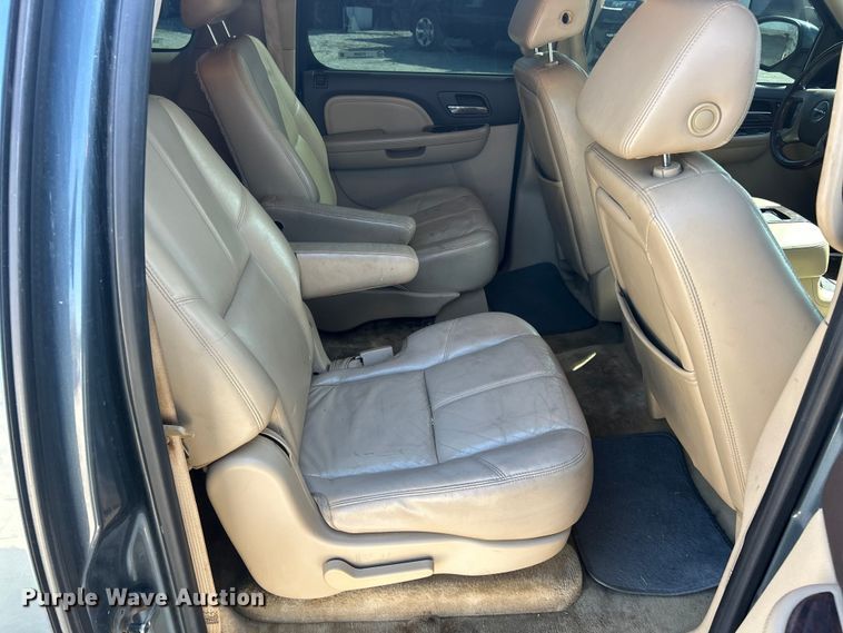 image for item FC5256 2008 GMC Yukon Denali XL SUV