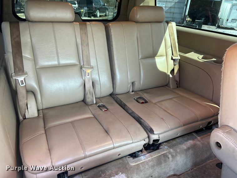 image for item FC5256 2008 GMC Yukon Denali XL SUV