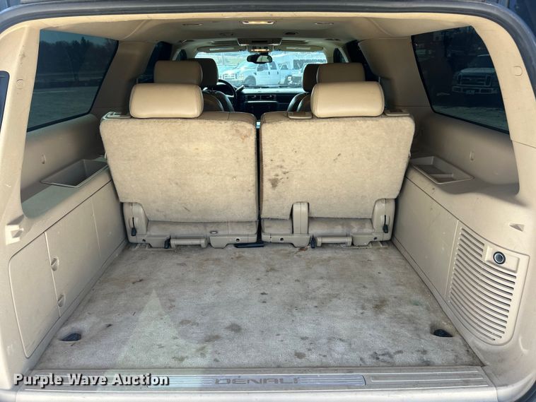 image for item FC5256 2008 GMC Yukon Denali XL SUV