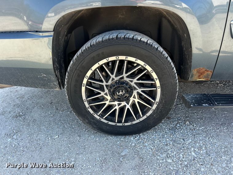 image for item FC5256 2008 GMC Yukon Denali XL SUV