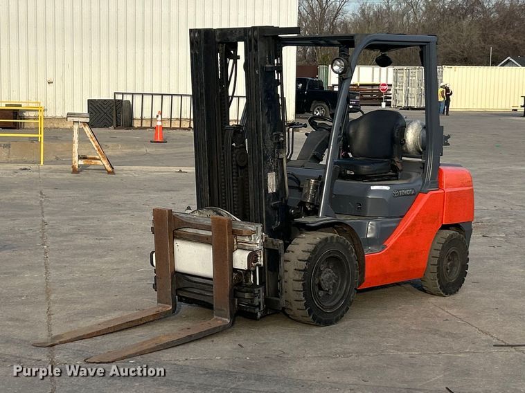 image for item FC5282 Toyota 8FGU30 forklift
