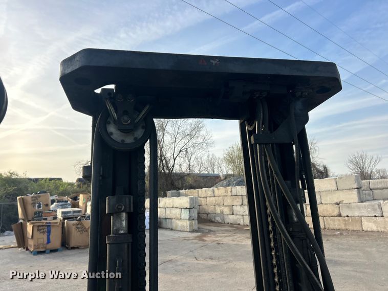 image for item FC5282 Toyota 8FGU30 forklift