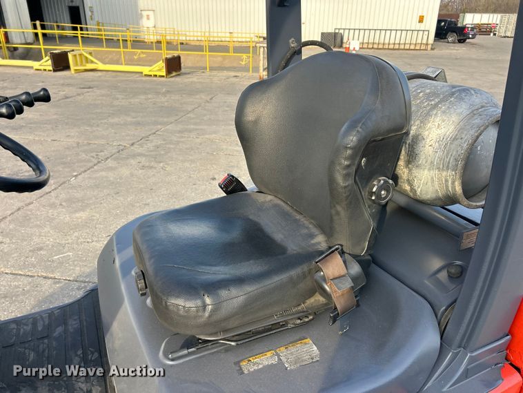 image for item FC5282 Toyota 8FGU30 forklift