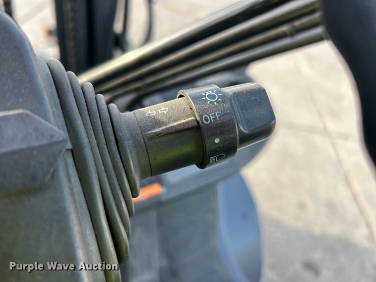 image for item FC5282 Toyota 8FGU30 forklift