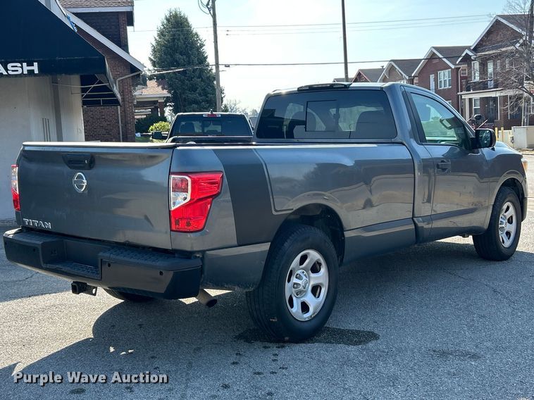 image for item FC5283 2017 Nissan Titan pickup truck