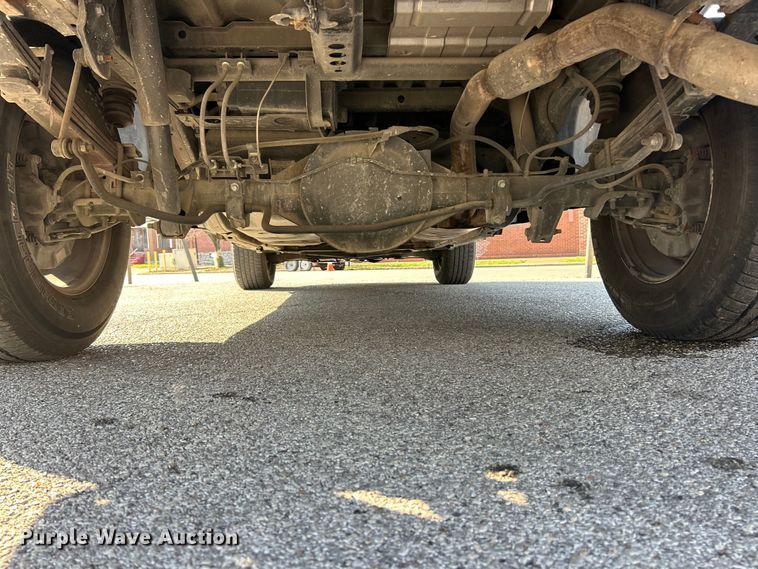 image for item FC5283 2017 Nissan Titan pickup truck