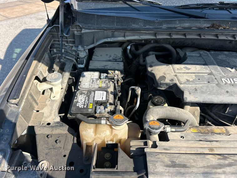 image for item FC5283 2017 Nissan Titan pickup truck